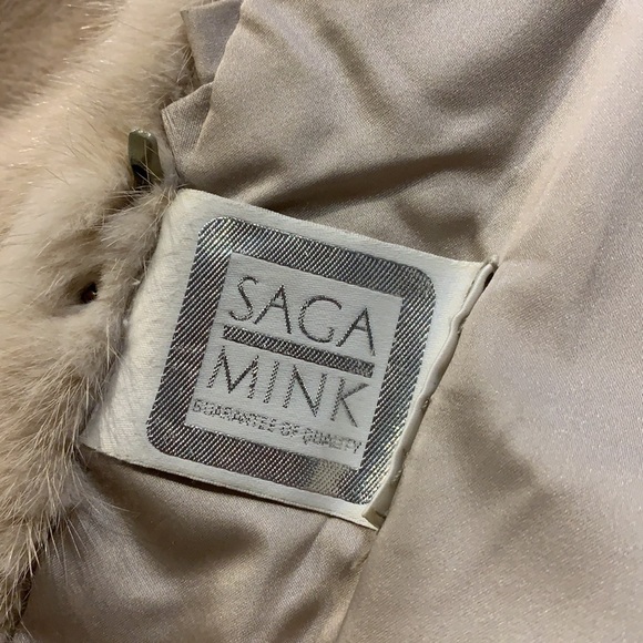 Saga Mink Fur 3/4 length - Picture 3 of 4